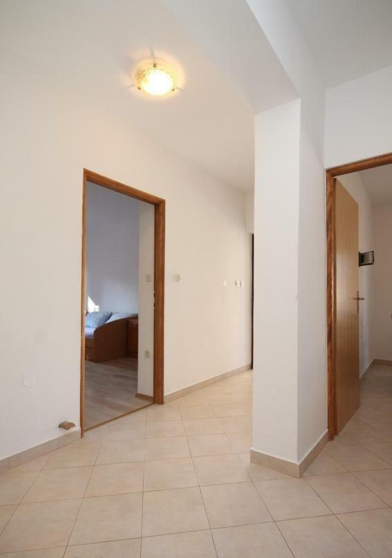 Apartment Radovan Пореч Екстериор снимка