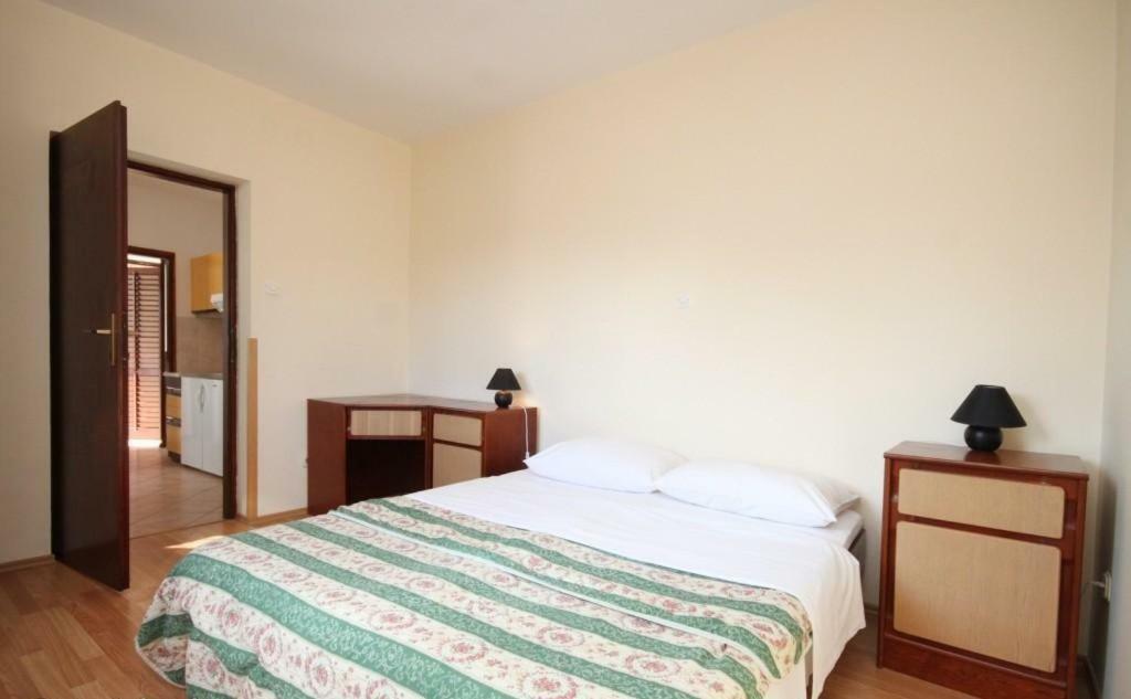 Apartment Radovan Пореч Екстериор снимка